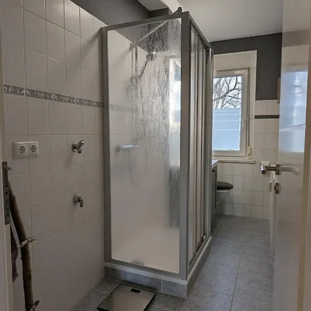 Διαμέρισμα Myflat Mit 6 Betten, 3 Schlafzimmern Und Balkon Bei Leipzig Bmw, Amazon, Porsche, Messe Jesewitz