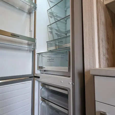 Myflat Mit 6 Betten, 3 Schlafzimmern Und Balkon Bei Leipzig Bmw, Amazon, Porsche, Messe Διαμέρισμα