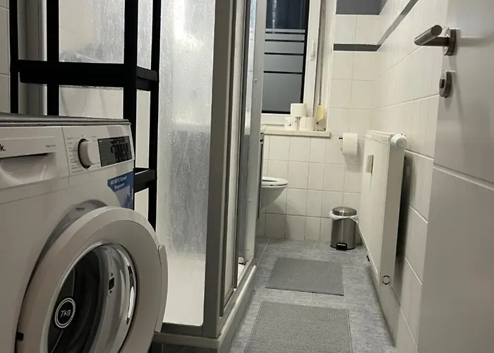 شقة Myflat Mit 6 Betten, 3 Schlafzimmern Und Balkon Bei Leipzig Bmw, Amazon, Porsche, Messe