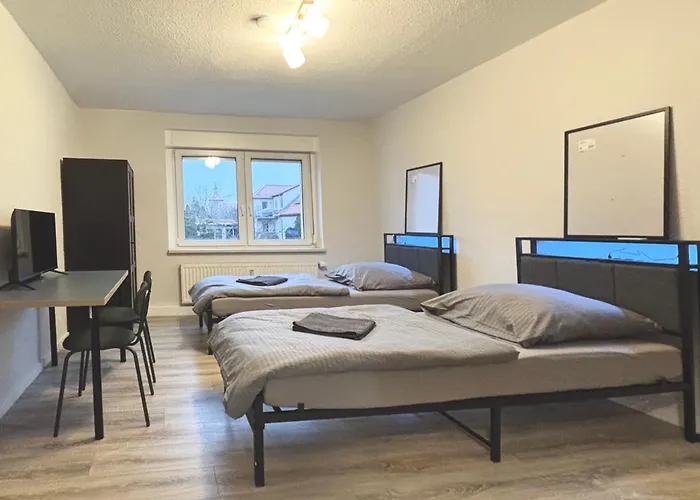 Myflat Mit 6 Betten, 3 Schlafzimmern Und Balkon Bei Leipzig Bmw, Amazon, Porsche, Messe شقة Jesewitz